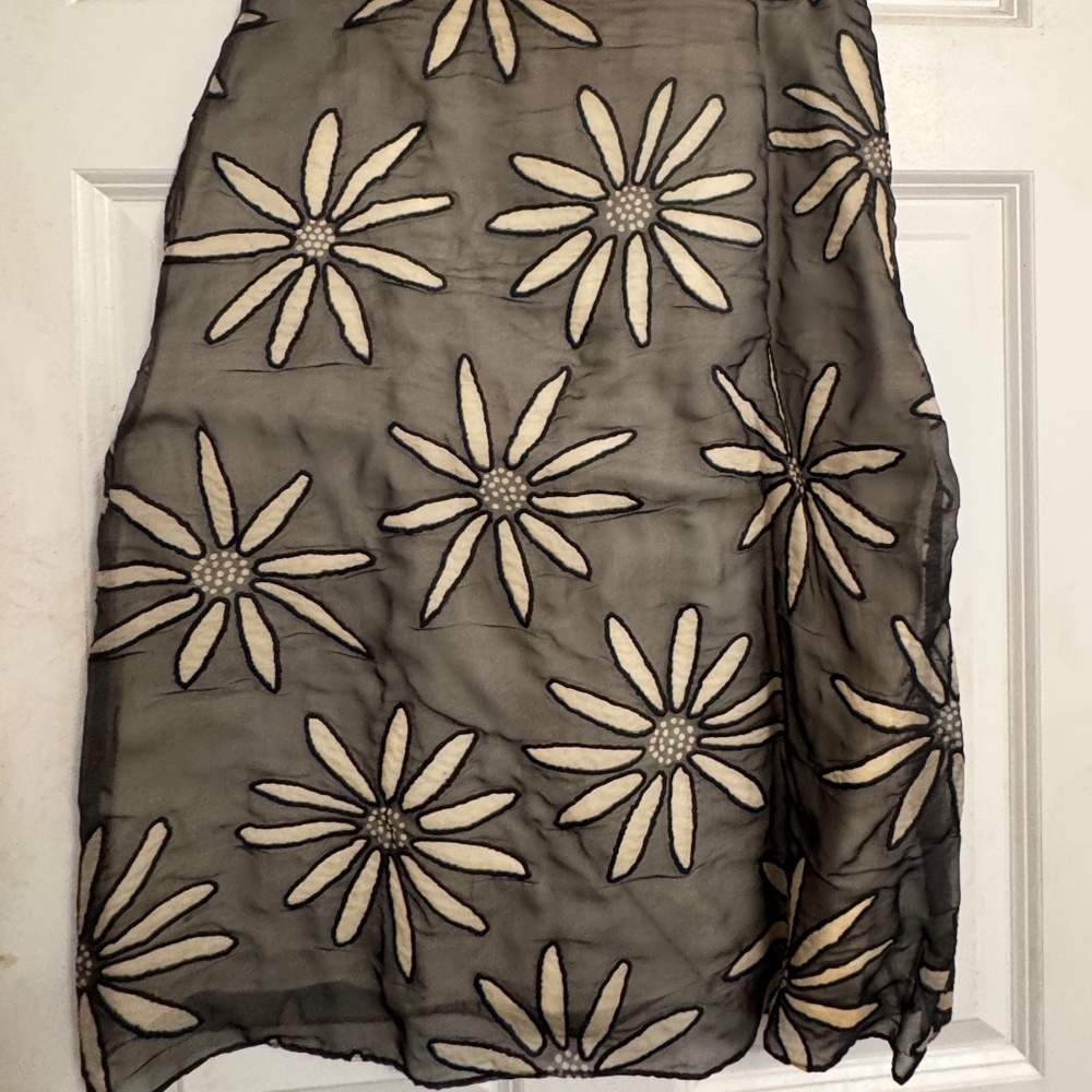 Jill Stuart black & white floral transparent A-line skirt with lining. Size: 6
